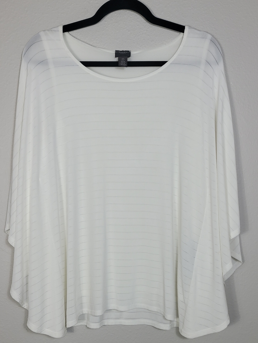 Chicos Travelers Ivory Poncho Top Size 0 / Small Quiet Luxury Old Money